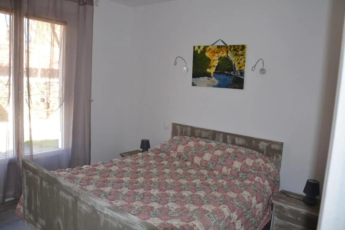 Gite Avec Barbecue Et Terrasse Clos Lagorce  0*, Lagorce (Ardeche) Frankrike